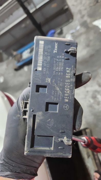 modul portbagaj electric A1648702726 Mercedes ML facelift ML350 ml320