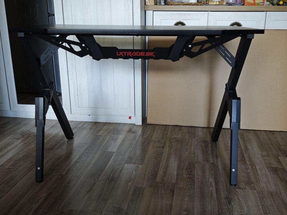 Бюро Ultradesk Action V2