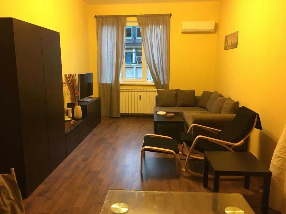 Дава се под наем Двустаен апартамент в София, Център - 43 кв.м за 323.85 € - Снимка #3