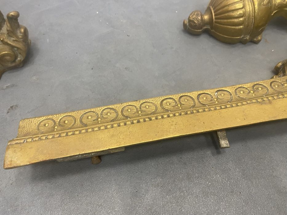 Решетка за камина от масивен месинг