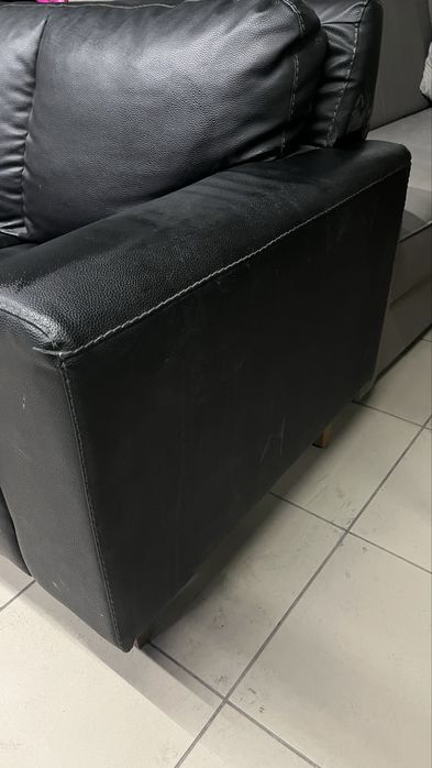 Продам диван ширина 1.8