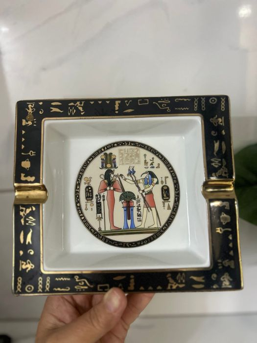 Великолепен пепелник антика