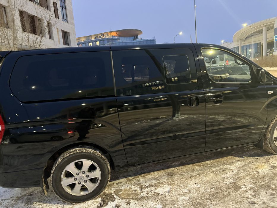 Продам машину Хундай Старекс