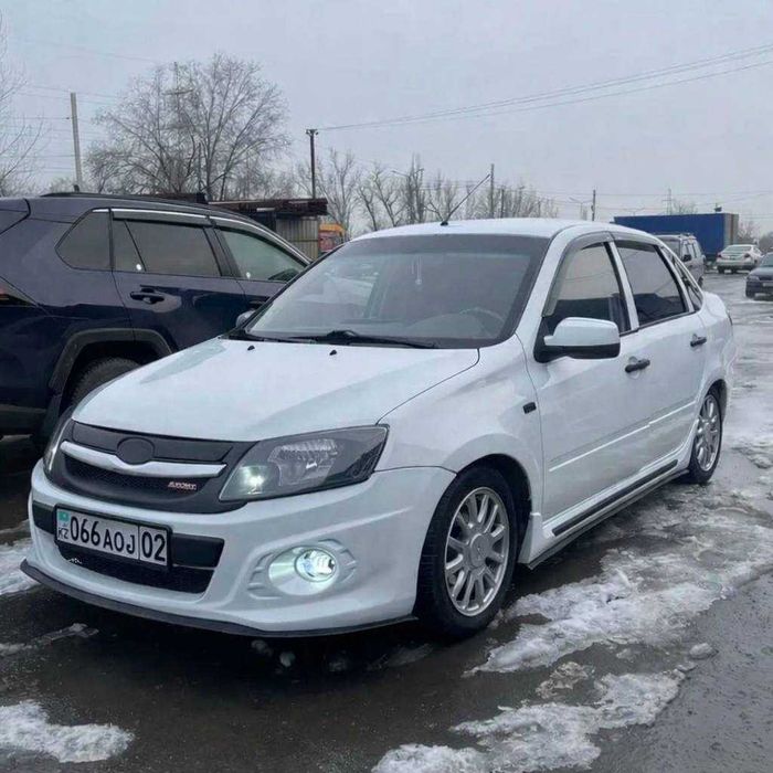 комплект дисков с летней резиной