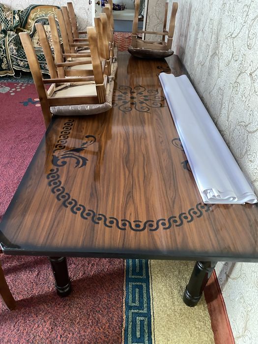 Стол стул сотилади 18 та лик комплект янги хали ишлатилмаган сифатизур