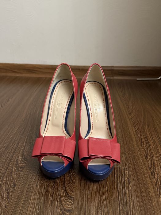 продам туфли новые