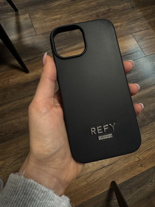 Кейс Refy Iphone 14/15
