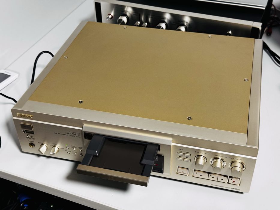 Minidisc SONY MDS-JA50ES,telecomandă , inregistrare si redare