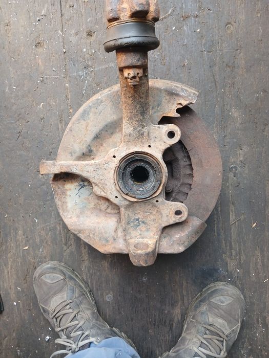 Цапфа Митсубиси L300