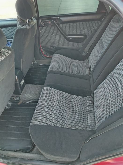 Продам тойота карина е