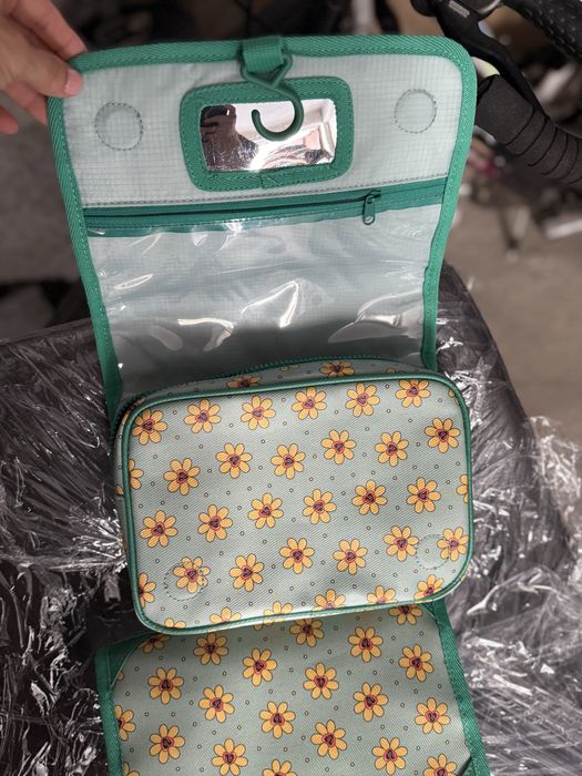 Козметичен несесер Zara