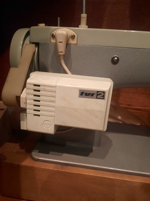 Продам швейную машинку. Раритет