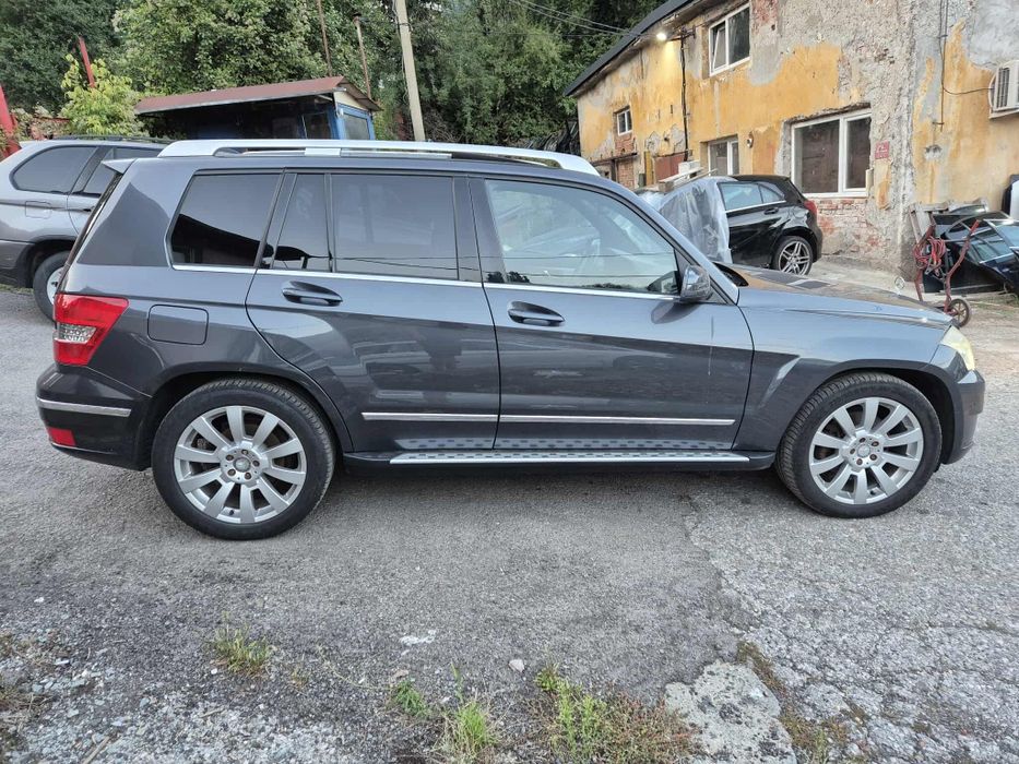 Mercedes GLK320CDI 224кс панорама черен таван ксенон автоматик НА ЧАСТ