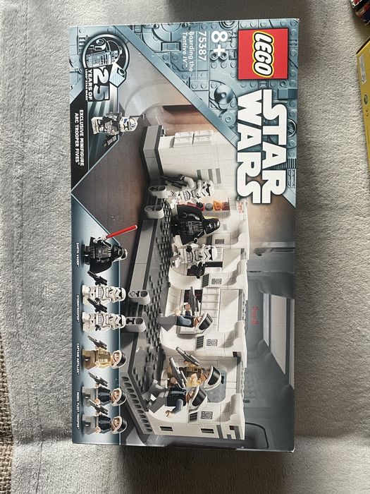 Продам два новых лего набора