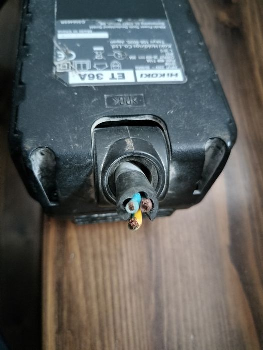 Adaptat hikoki 36 volți defect