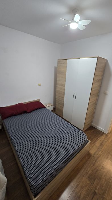 inchiriez apartament 4 camere