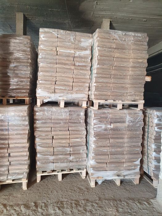 Brichete de fag calitate superioara livratele la domiciliu