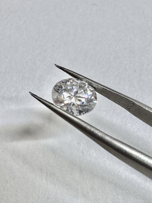 Диамант 2.5 карата , мойсанит за бижу и подарък