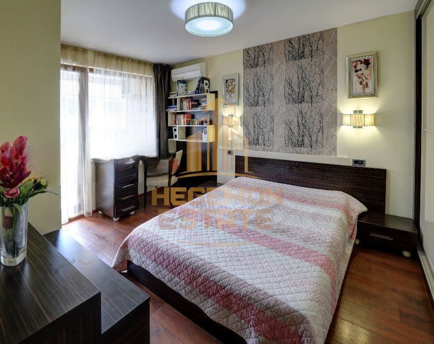 Продава се Двустаен апартамент в Варна, Гръцка махала - 60 кв.м за 2253 €/кв.м - Снимка #4