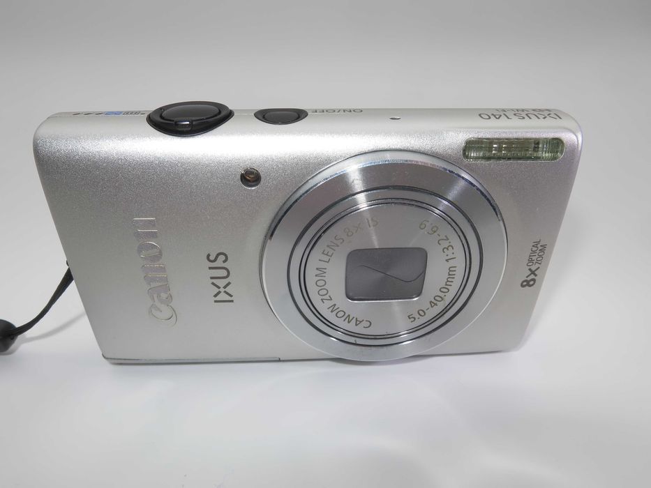 Canon IXUS 125 червен компактен цифров фотоапарат FULL-HD видео, 16 мегапиксела, 5х оптичен зум, дигитална камера уникално състояние като НОВА
