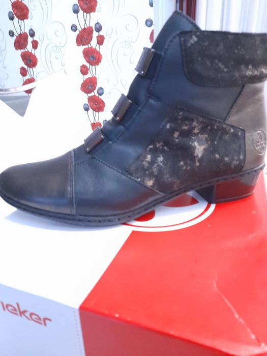 Дамски зимни боти Rieker