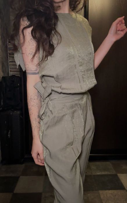 Пакет вещей (платья, кофты, пальто, куртки, рубашки)