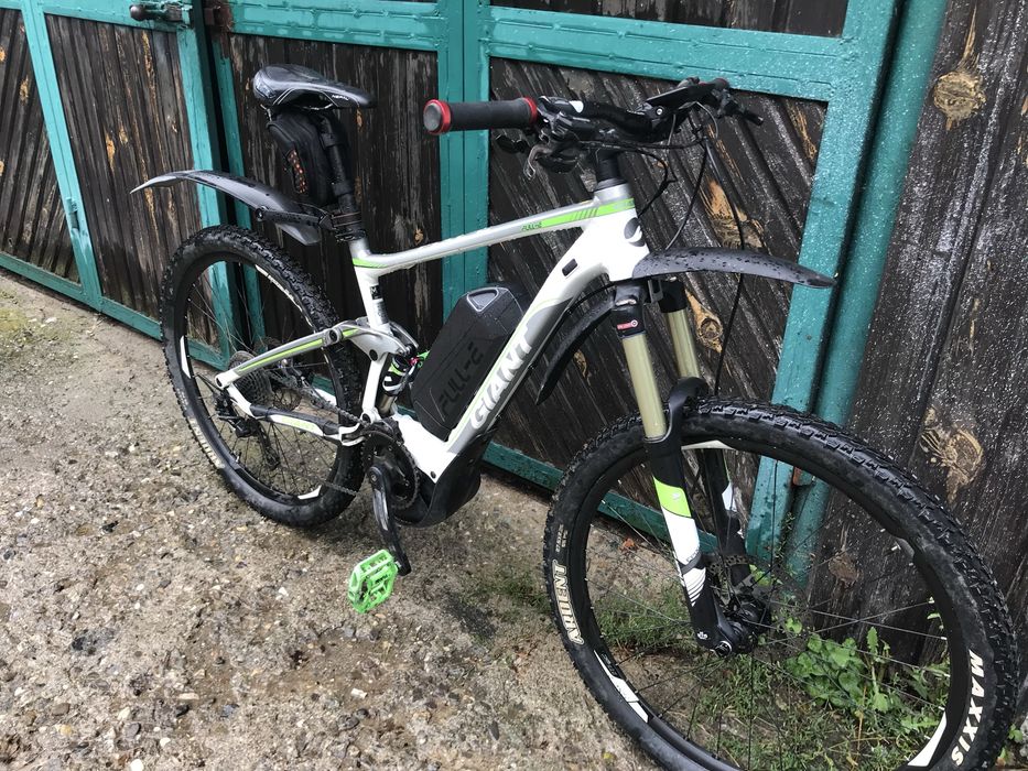 Biciclete electrica ebike full suspension 27.5 Giant