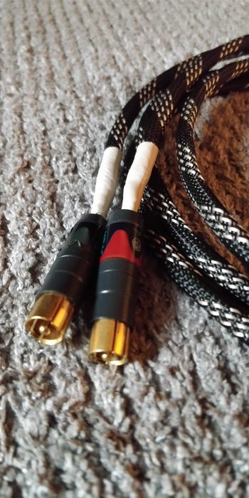 ABBEY ROAD Reference Plus Interconnect by Moving Air (Made in UK)