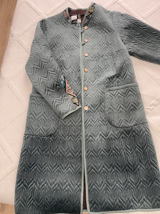 Продается новый шапан