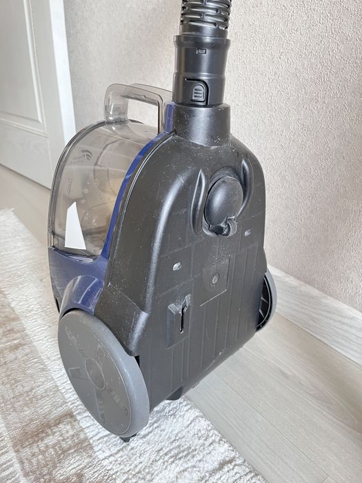 Пылесос Philips в хорошем состоянии