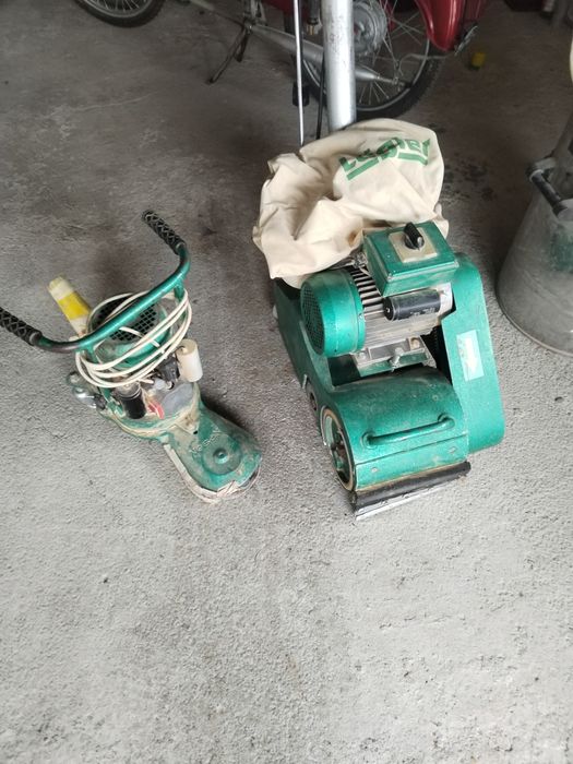 Продавам машини за циклене на паркет Vesan.