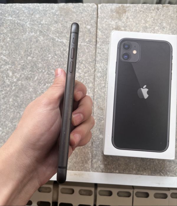 Продам Iphone 11