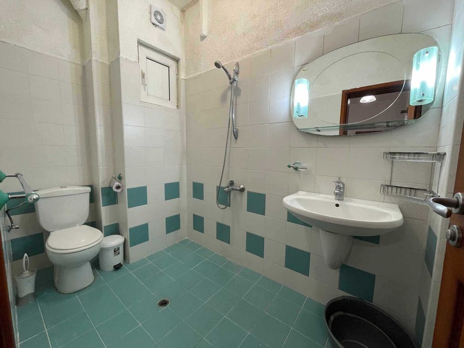 Дава се под наем Тристаен апартамент в София, Център - 77 кв.м за 700 € - Снимка #8