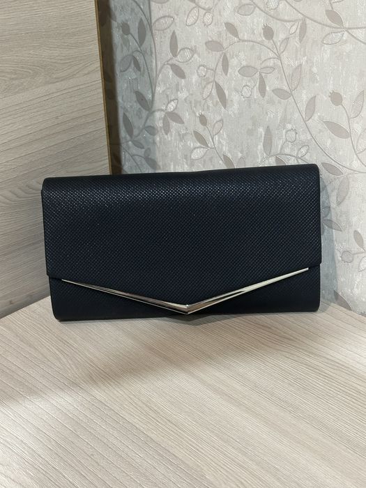 продам сумку-клатч