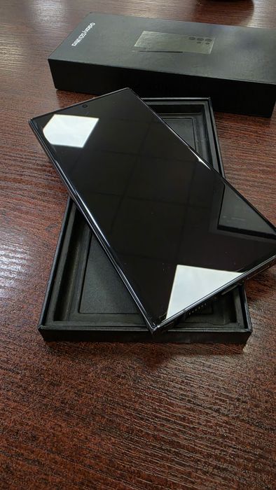Samsung galaxy S23 ultra 12/512