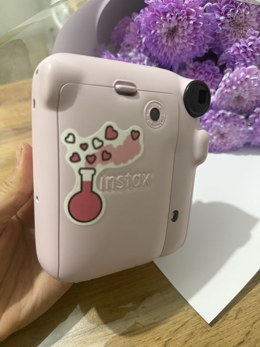 Полороид фотоаппарат instax камера