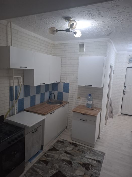 Продам 1 ком квартиру 28а мкр 10 д