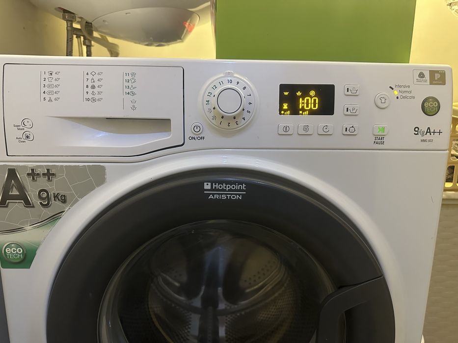 Пералня Ariston Hot Point