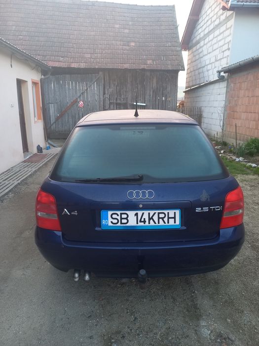 Vând Audi A 4 cu acte la zi ,are asigurare și verificarea valabila .