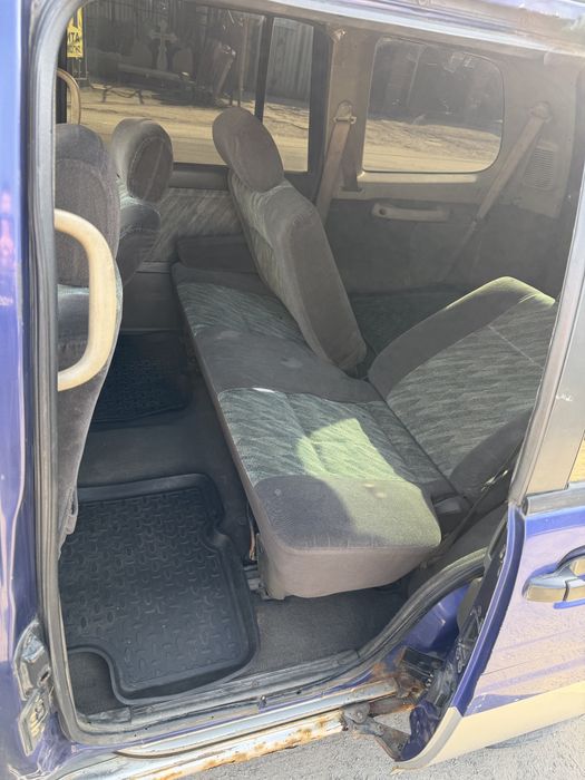 Ниссан прерия минивен