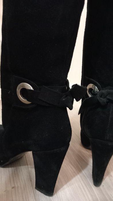 Cizme negre din piele intoarsa