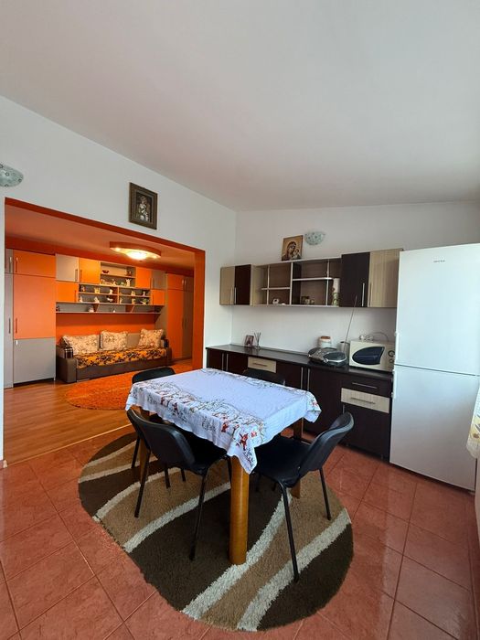 Inchiriez Apartament