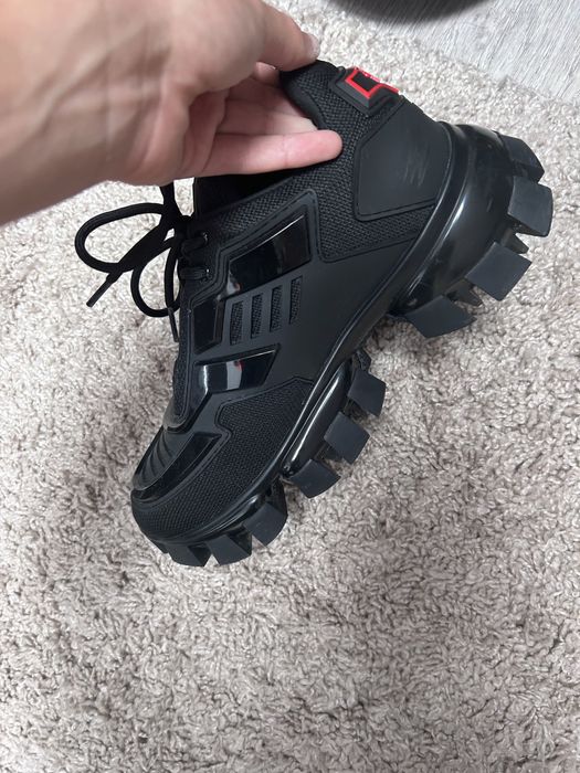 Papuci prada cloudblust negru marimea 40 bun si pentru 41