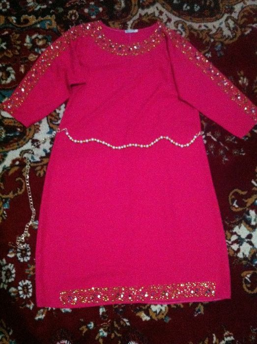 Новое платье продается