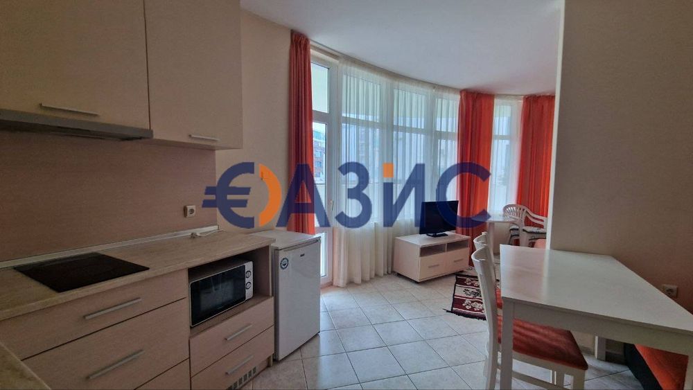 Продава се Едностаен апартамент в к.к. Слънчев бряг - 55 кв.м за 910 €/кв.м - Снимка #5