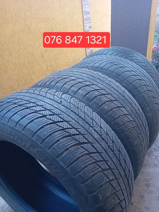 Oferta! Vând set 4  bridgestone 225 55 17 iarna