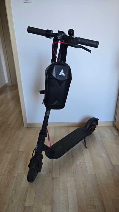 Trotineta electrica Xiaomi Mi Electric Scooter Pro 2, putere motor 300 W, autonomie max. 45 Km, viteza maxima 25 Km/h, Negru