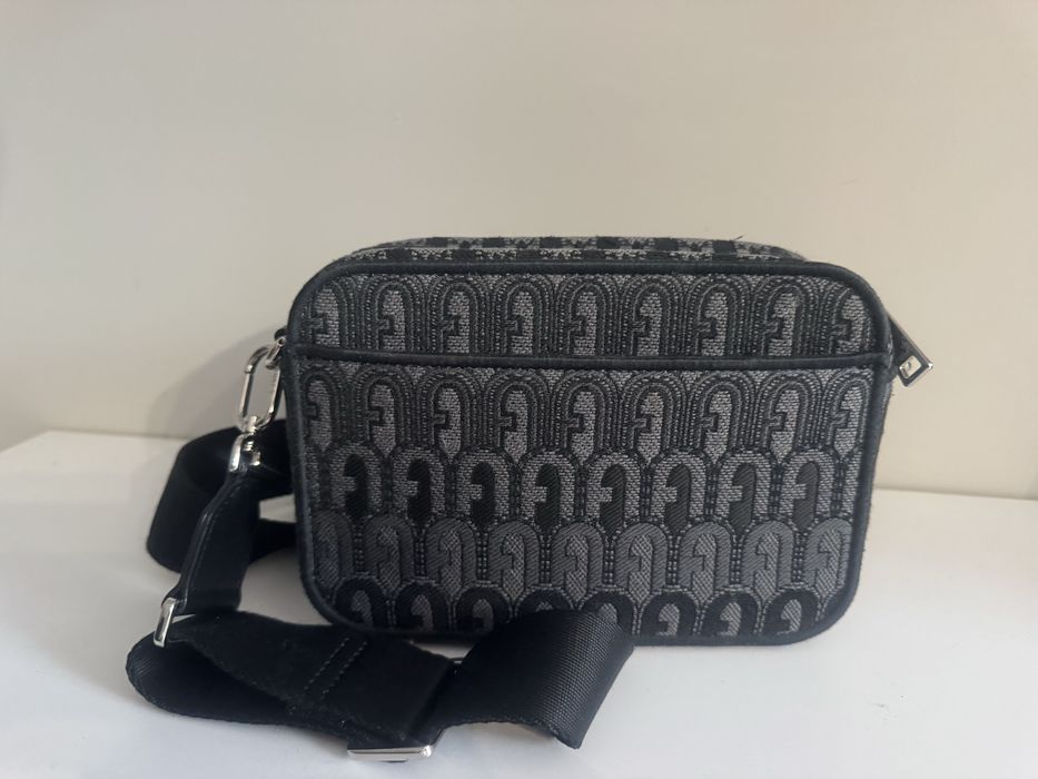 Оригинална чанта Furla