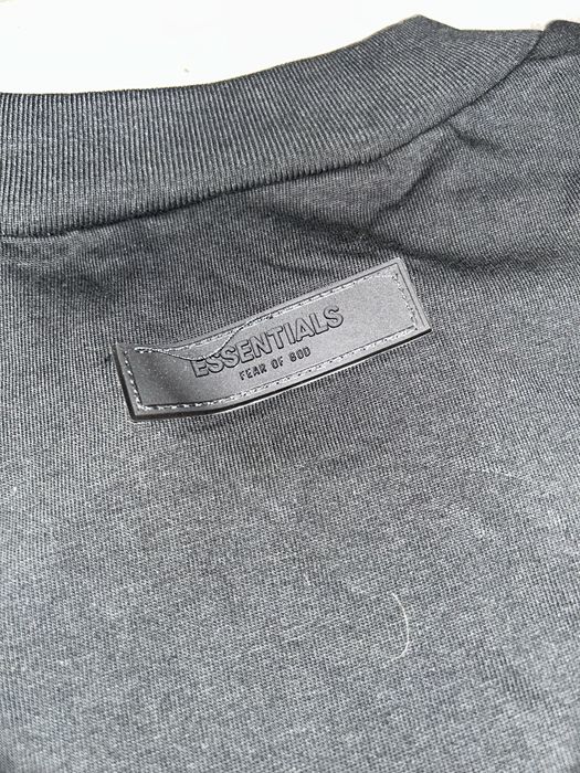 Tricou essentials m nou