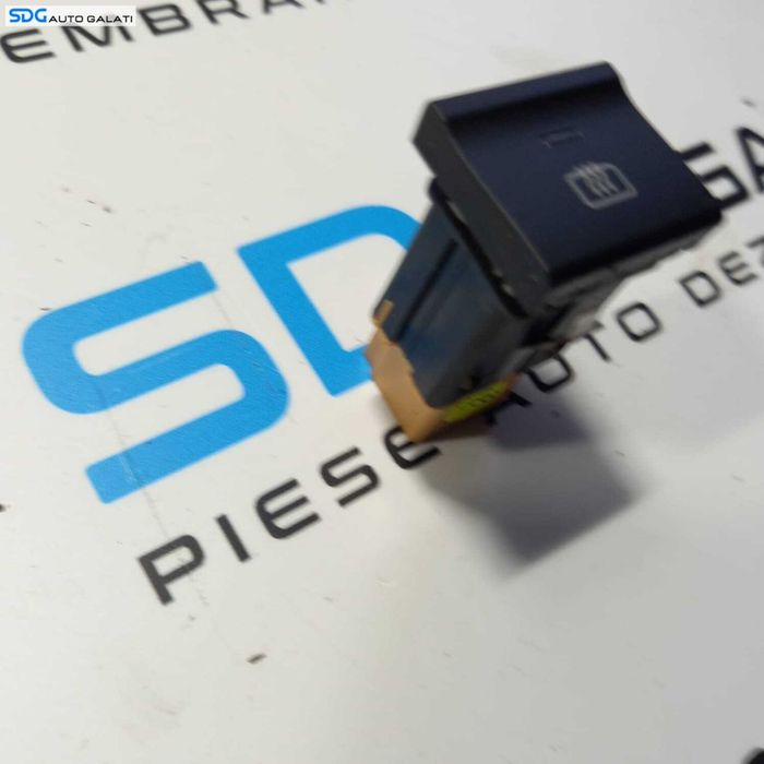 Buton Incalzire Degivrare Luneta Geam Sticla de pe Hayon Haion Portbagaj Volkswagen Polo 6R 2009 - 2018 Cod 6C0959621A [2280]